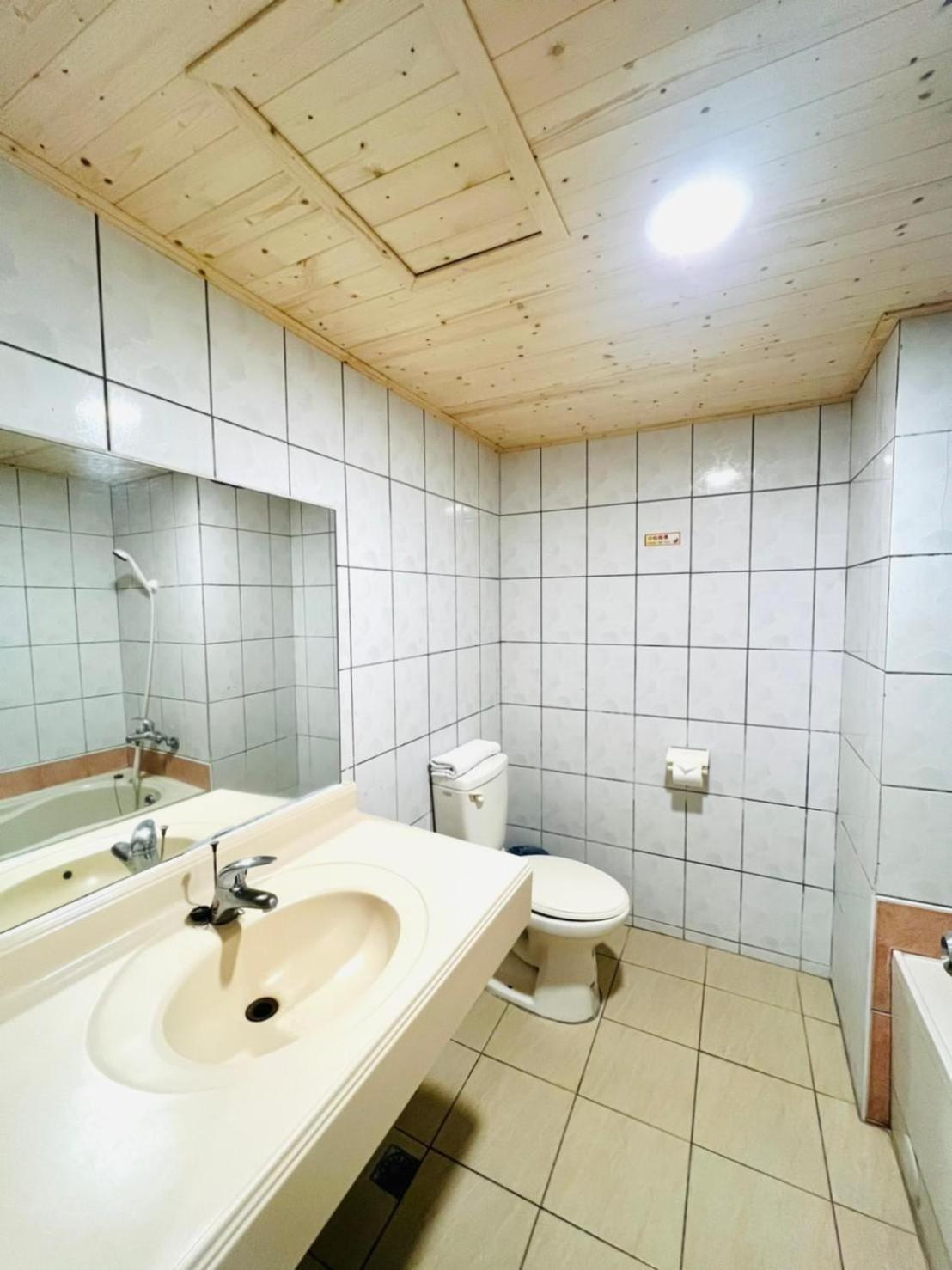 Yawan Hotel Wenquan Экстерьер фото